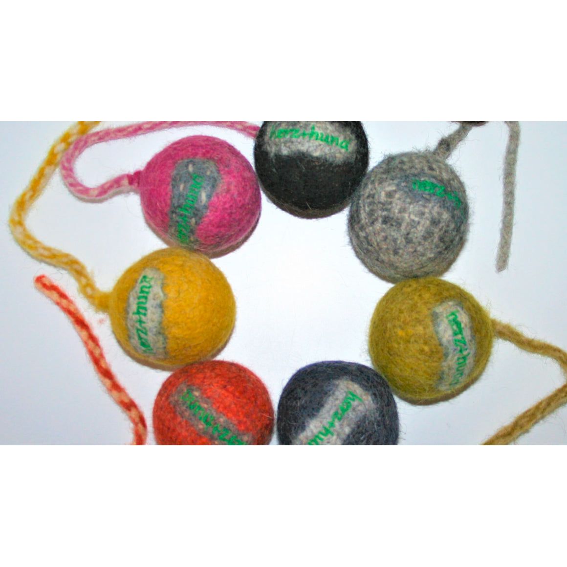 Schleuderball aus Bio-Wollfilz