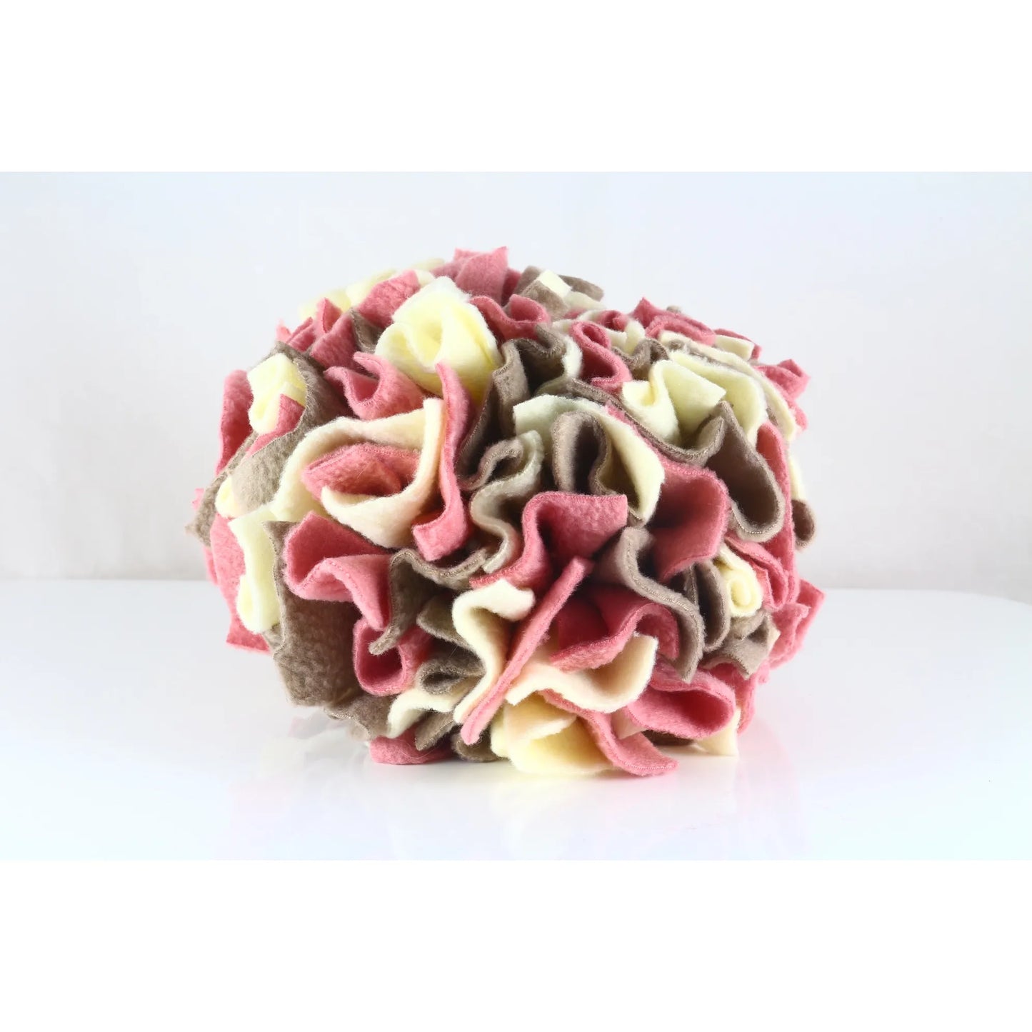 Schnüffelball in Altrosa, Hellbraun und Vanille