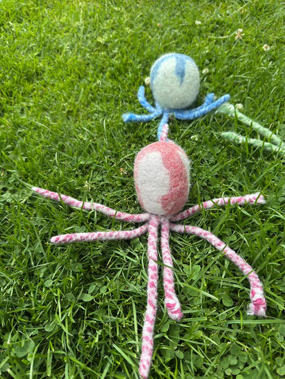 Oktopus aus Bio-Wollfilz