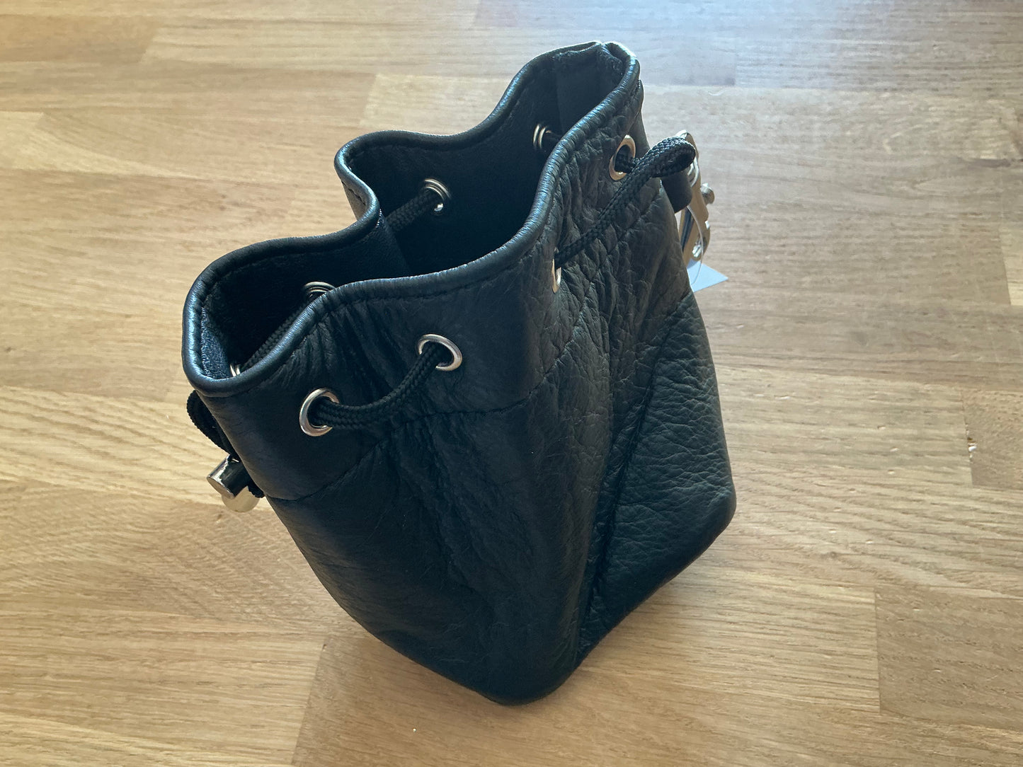 Leckerliebeutel aus Leder