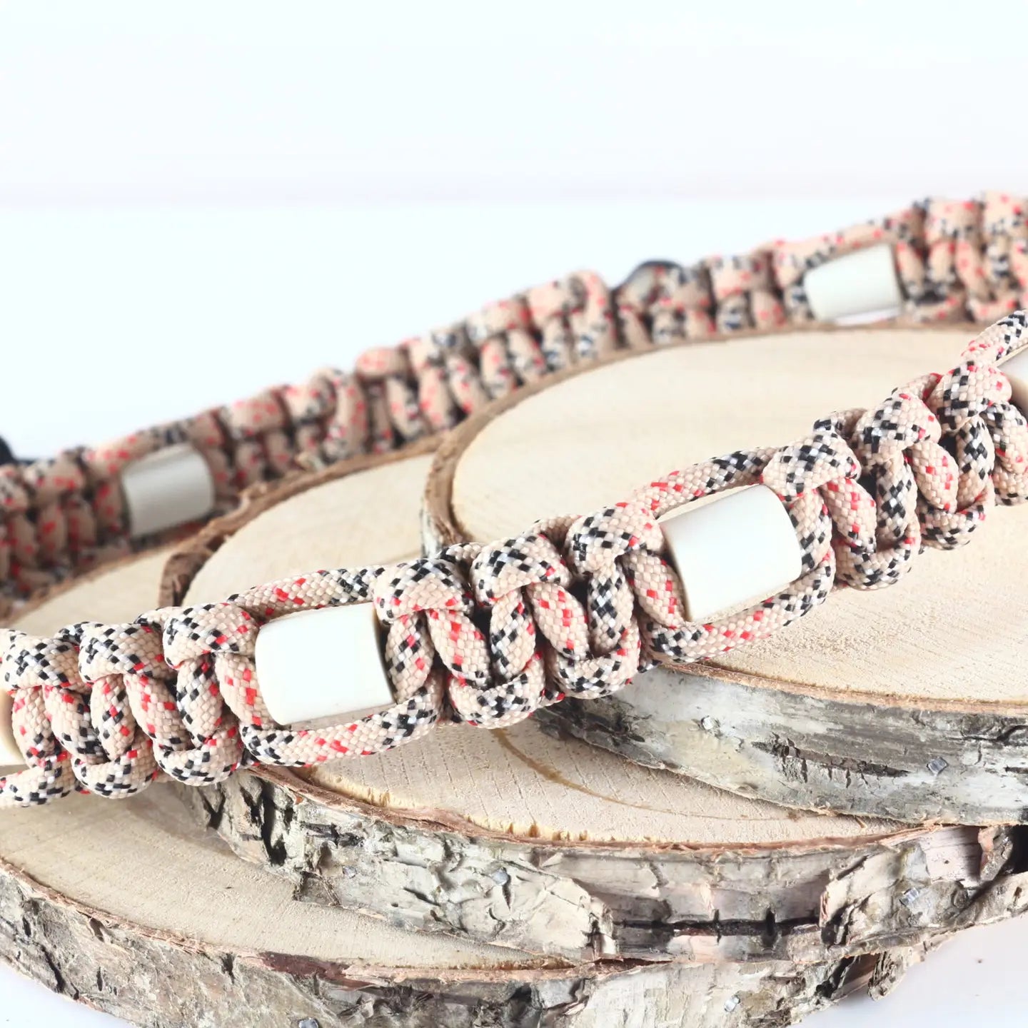 EM-Kremaik-Schmuckhalsband