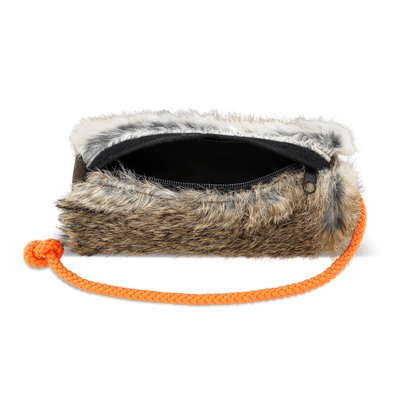 Futterdummy mit Kaninchenfell